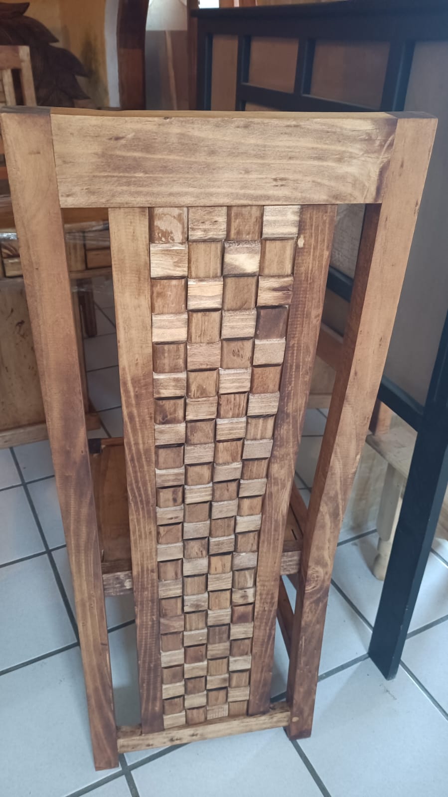 COMEDOR DE 4 SILLAS DE MADERA EN ACABADO RUSTICO CON ALACENA ✨PAGO SEMANAL $190✨