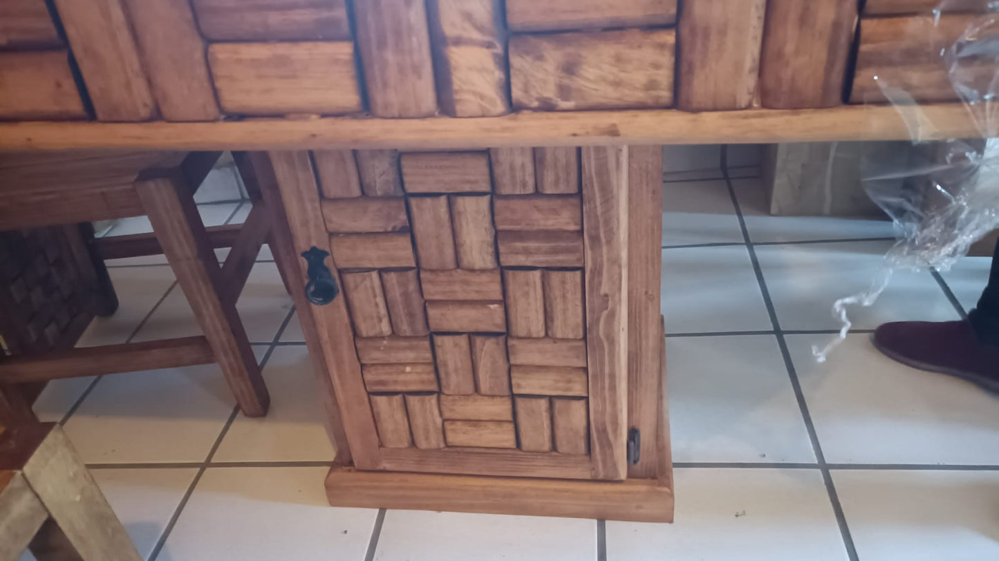 COMEDOR DE 4 SILLAS DE MADERA EN ACABADO RUSTICO CON ALACENA ✨PAGO SEMANAL $190✨